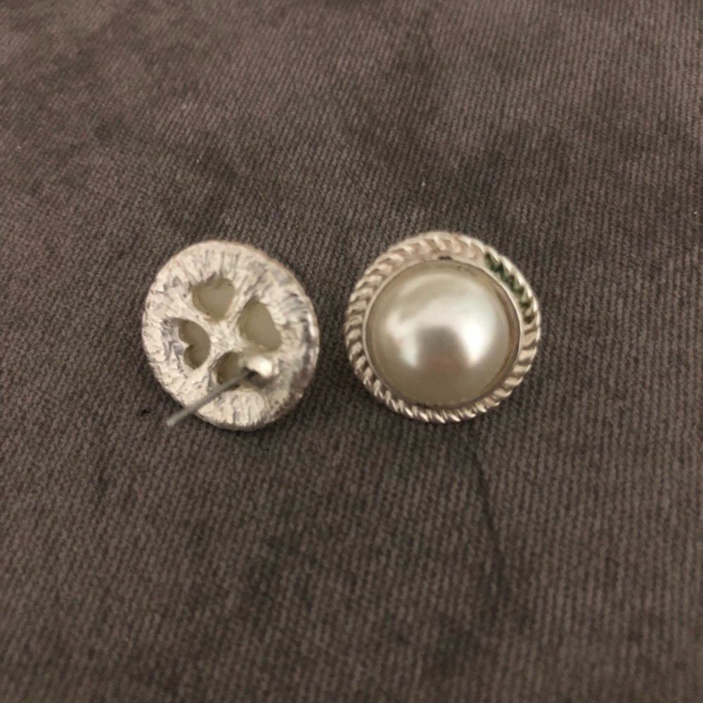 Pearl earrings